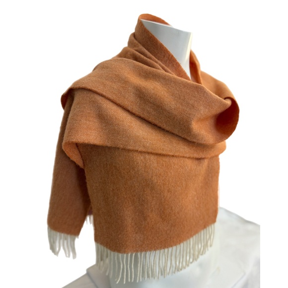 Universal Traveller 100% Cashmere Scarf – Soft Apricot Herringbone – 12" × 66" - Picture 7 of 9